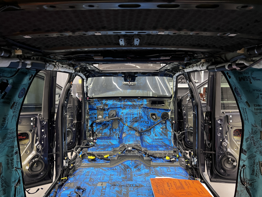 шумоизоляция крыши и потолка Chevrolet Suburban