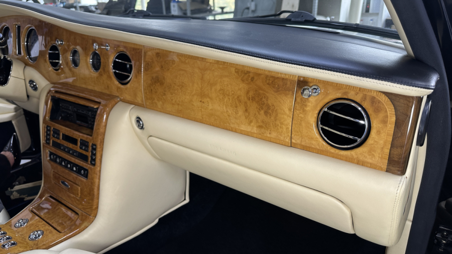 GPS маяк Rolls-Royce
