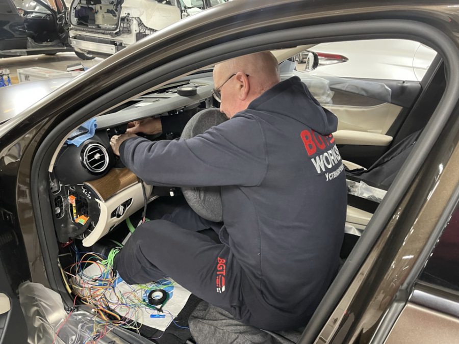 установка сигнализации Mercedes W213