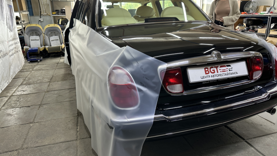 установка центрального замка Rolls-Royce