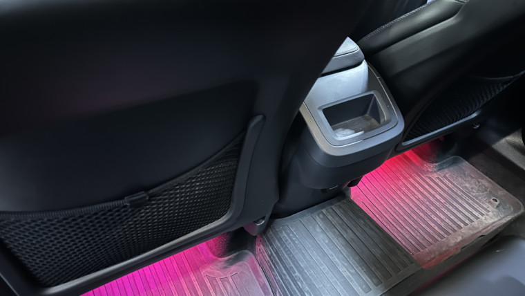 подсветка ног пассажиров Volvo XC60