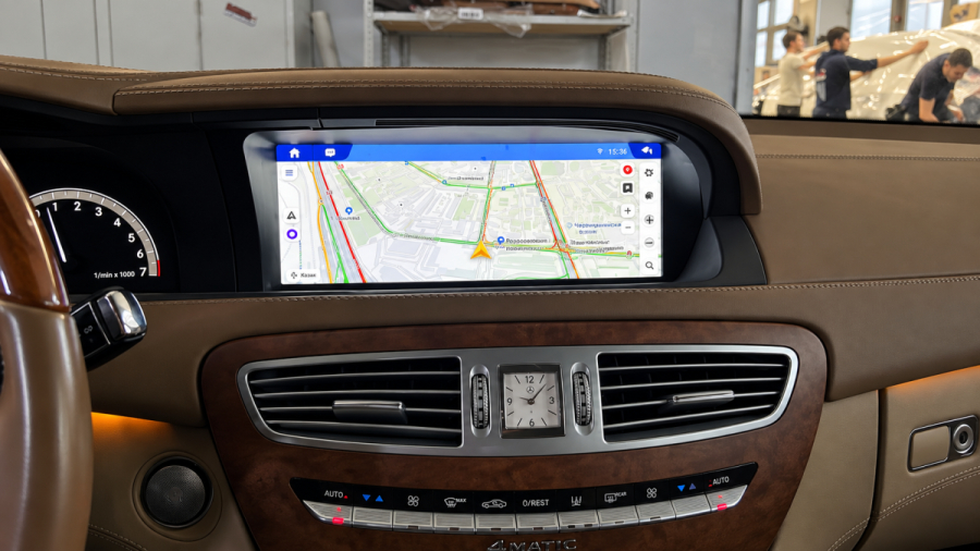 Новигатор в Mercedes-Benz S-Class W221 