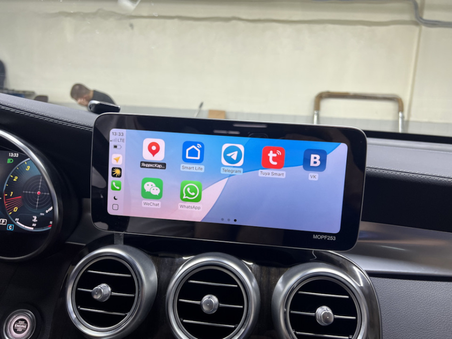 CarPlay на штатный монитор Mercedes