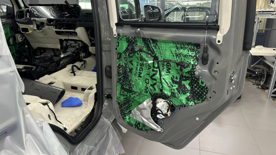 улучшение шумоизоляции G-Class