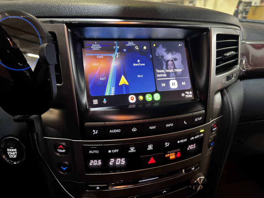 Apple CarPlay Lexus LX570 2011