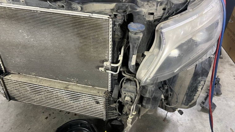 радиатор охлаждения Mercedes W447