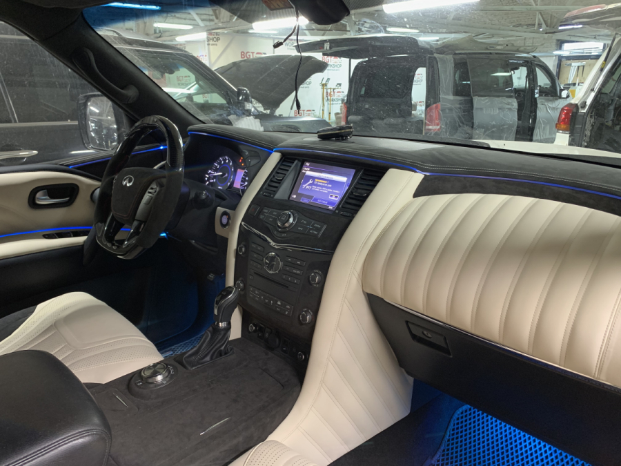 перешив торпедо Infiniti QX80