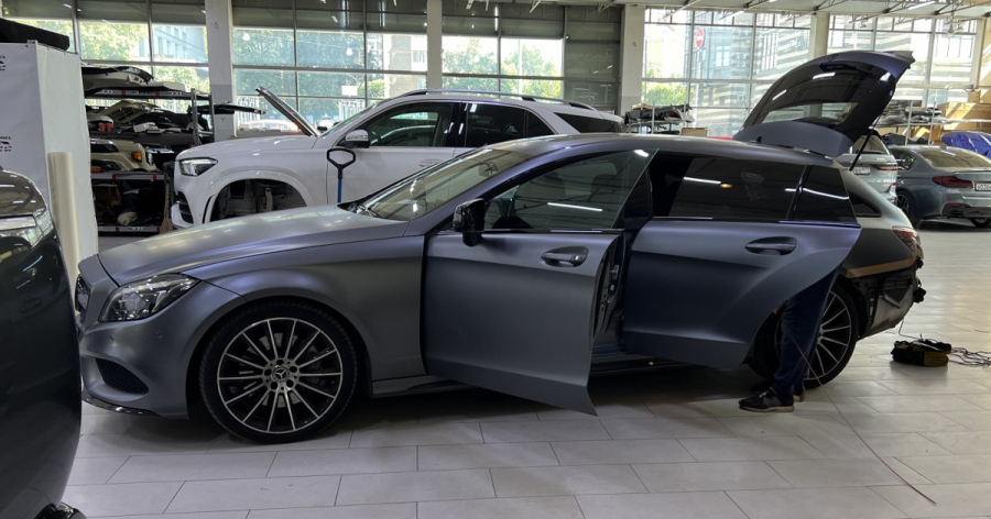 контроль слепых зон Mercedes CLS