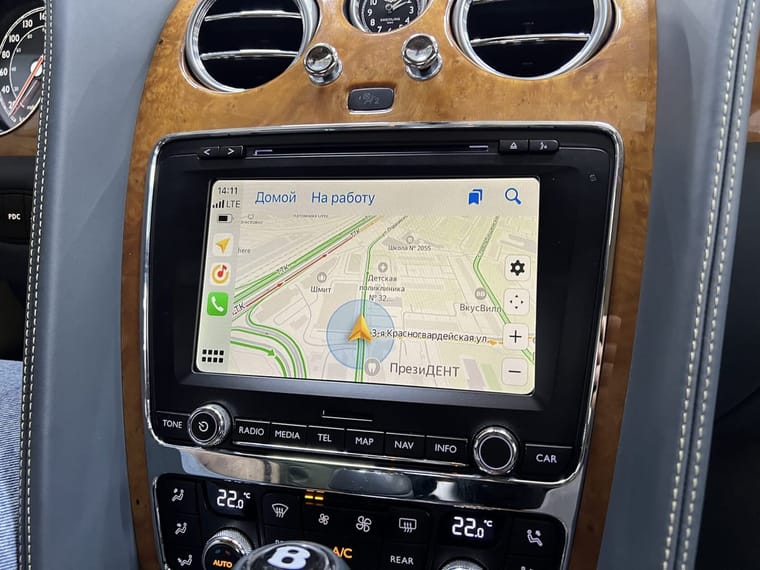 беспроводной CarPlay Bentley