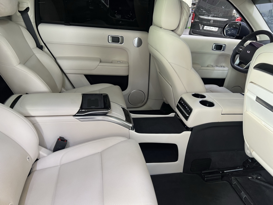VIP консоль Lixiang Li9