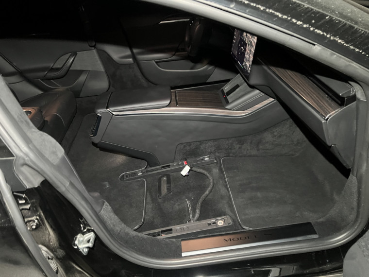улучшение сидений Tesla Model 3
