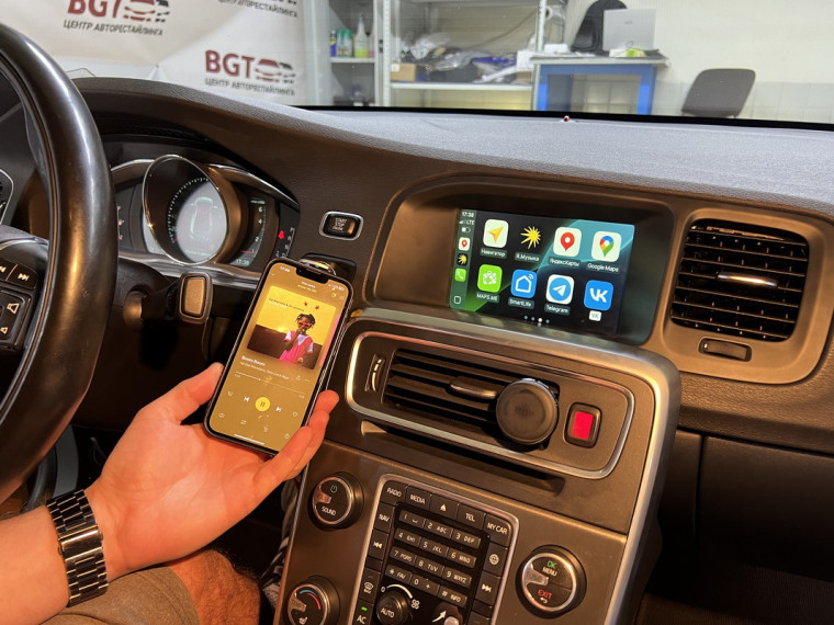 установка CarPlay Вольво S60