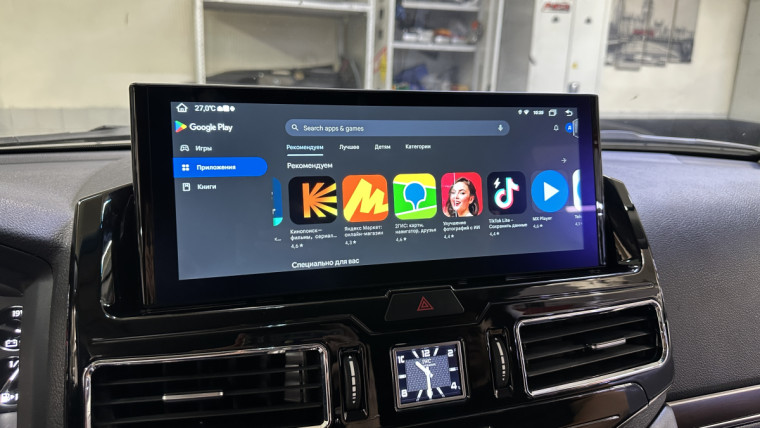 Toyota Land Cruiser 200 — установка камеры 360° и Android-монитора