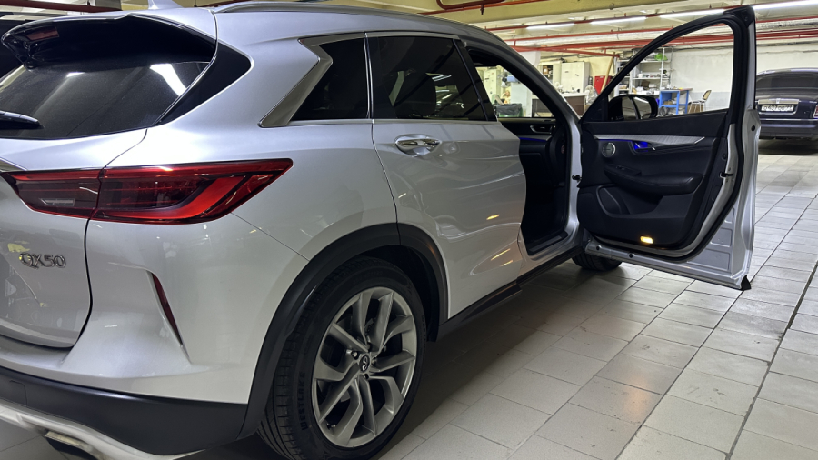 подсветка дверей Infiniti QX50