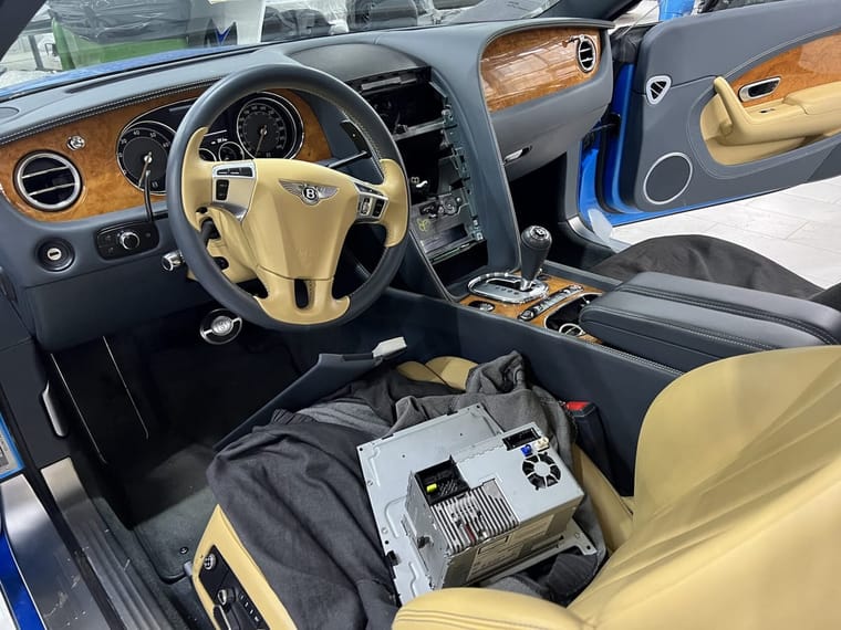 дооснащение Bentley мультимедиа