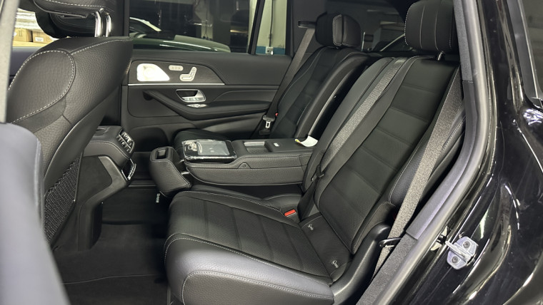 замена задних сидений в Mercedes-Benz GLS 450d